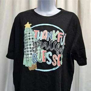 Love In Faith Women's Thankful Grateful Blessed Christmas Tee Black